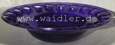 Lochrandglasschale blau-violett-transparent